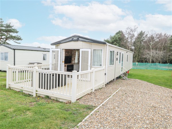 75 Foxburrow Hang in Norfolk