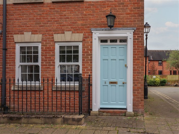 8 Nicholas Court, 