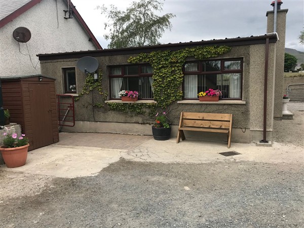 87 Ballyveaghmore Road in Co Down