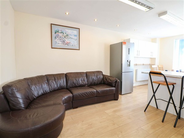 90 A Station Road, 