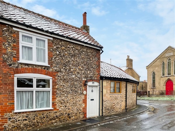 All Seasons Cottage Breaks - Chapel Cottage in Suffolk