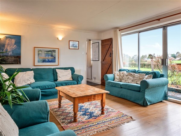 Apperley Cottage, Apperley