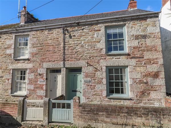 Apple Tree Cottage in Cornwall