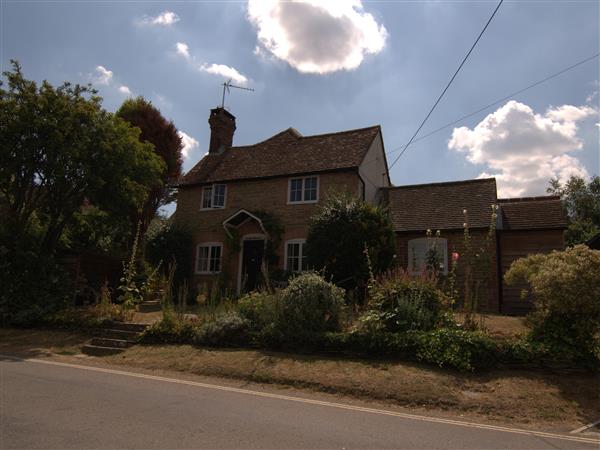 Apple Tree Cottage in West Sussex