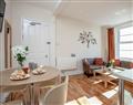 Enjoy a leisurely break at Appletorre Holiday Apartments - Apartment 7; Devon