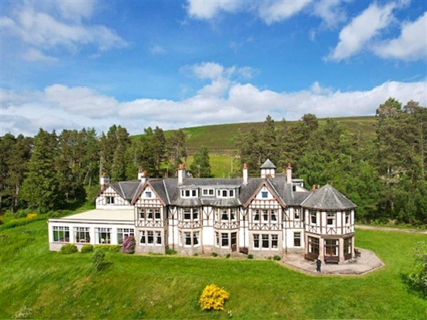 Aultnagar House in Sutherland