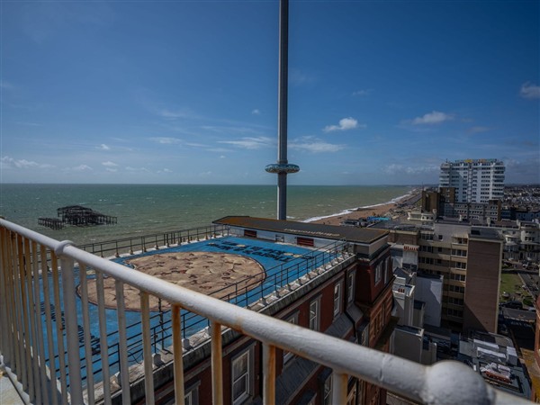 Beachfront Penthouse - East Sussex