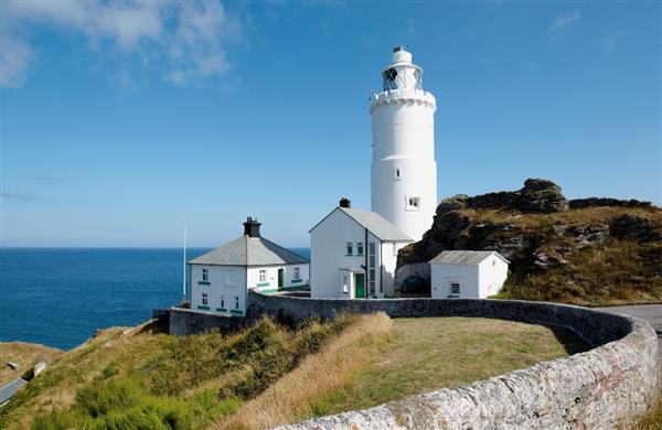 Beacon Cottage in Start Point Lighthouse, Start Point - Devon