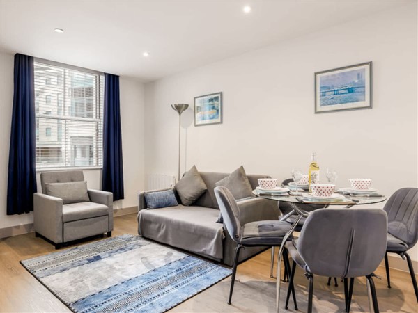 Beau Lodge Poole in Dorset