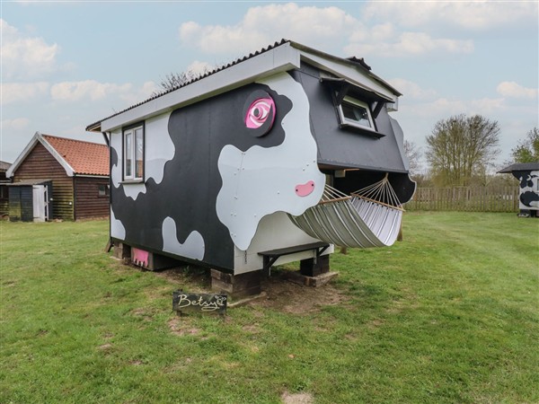 Betsy (Cow Shed 2) in Suffolk