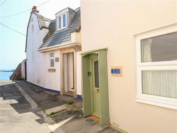 Blanche Cottage in Brewers Quay Harbour, Dorset