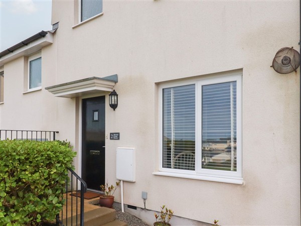 Blissful Ocean Breeze in Cornwall