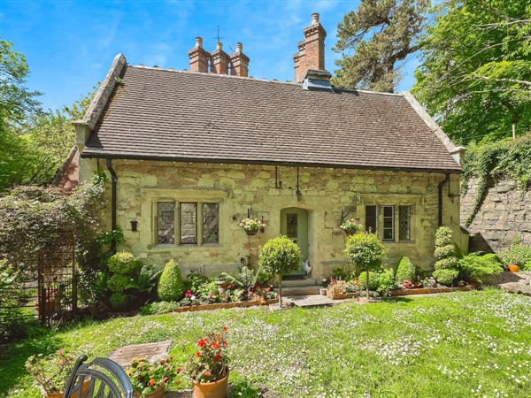 Bonchurch Hideaway in Isle of Wight