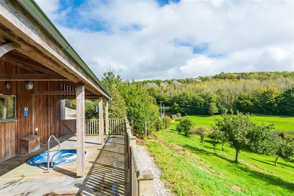 Bovey Cottage in Broadhempston, Devon