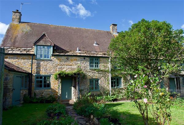 Brew House Cottage in Clifton Maybank, near Sherborne, Dorset