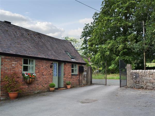 Brookfarm Cottages - Honeysuckle Cottage in Middle Mayfield, near Ashbourne, Staffordshire