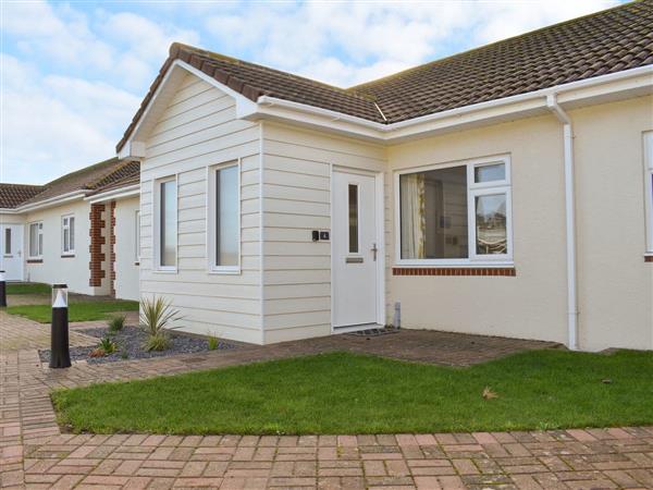 Bungalow 4 in Isle of Wight