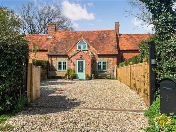Burwood Cottage in Chalkhouse Green, near Reading, Oxfordshire