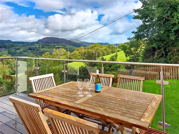 Cae’r Dderwen in Gwynedd