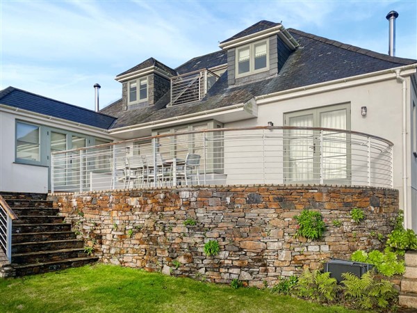 Cairn Ryan in Cornwall