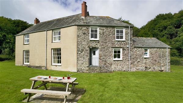 Caragloose Farm House - Cornwall