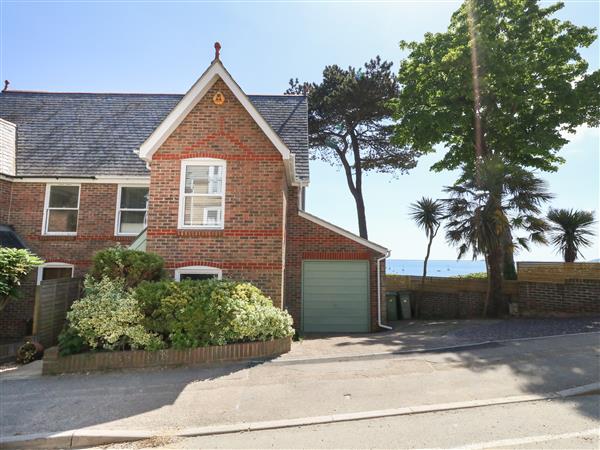 Castle Cove Cottage in Weymouth, Dorset