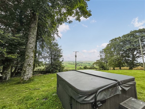 Cefn Hir Fynydd in Clwyd