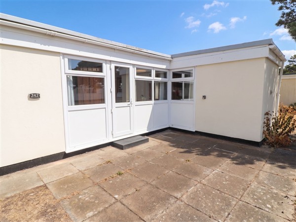 Chalet 242 Carmarthen Bay, 