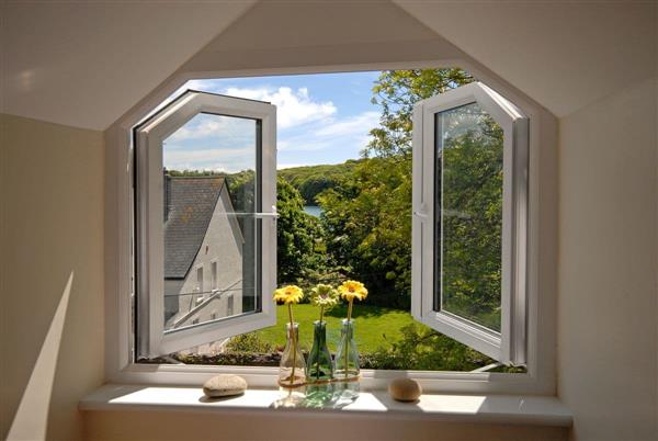Charnwood Cottage in Dale, near Haverfordwest, Pembrokeshire, Dyfed