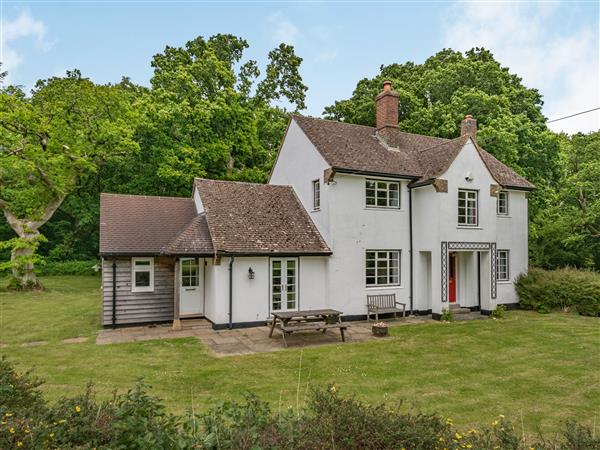 Chasewoods Farm Cottage in Ogbourne St George near Marlborough, Wiltshire
