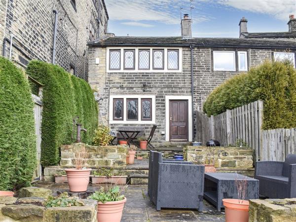 Clay Well Cottage in Golcar, near Holmfirth, West Yorkshire