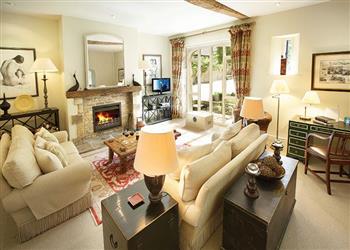 Coach House (Hawling) in Hawling, near Cheltenham - Gloucestershire