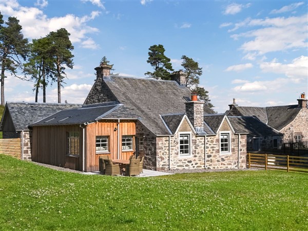 Coach House in Logiealmond, near Crieff, Perthshire