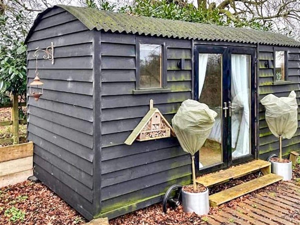 Coastal Views, Hardwood Dale, near Scarborough, North Yorkshire with hot tub