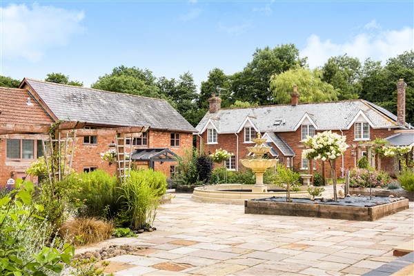 Cob Barn, 