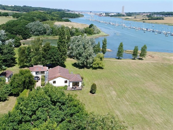 Cobble Vines in Isle of Wight