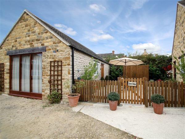 College Farmhouse Cottage in Nr Stow-on-the-Wold, Oxfordshire