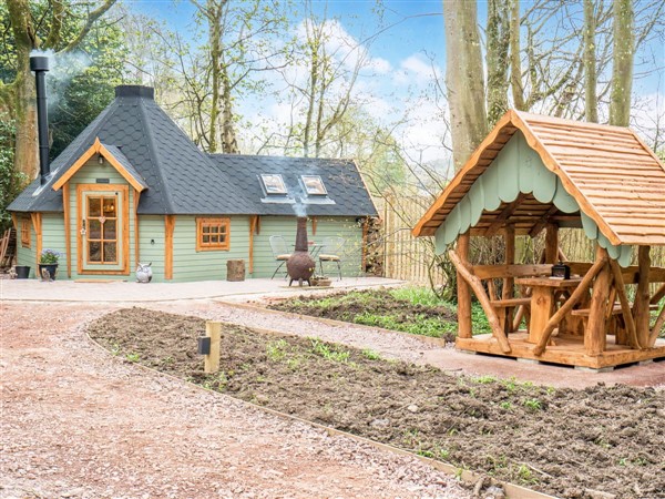 Copper Beech Cabin in Lanarkshire