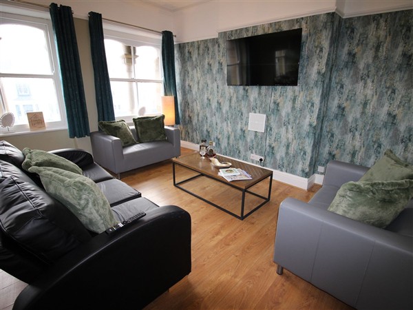 Cornerhouse Apartment 1, 