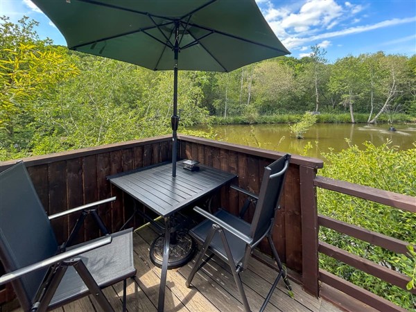 Corrie Willow Lodge in Isle of Wight