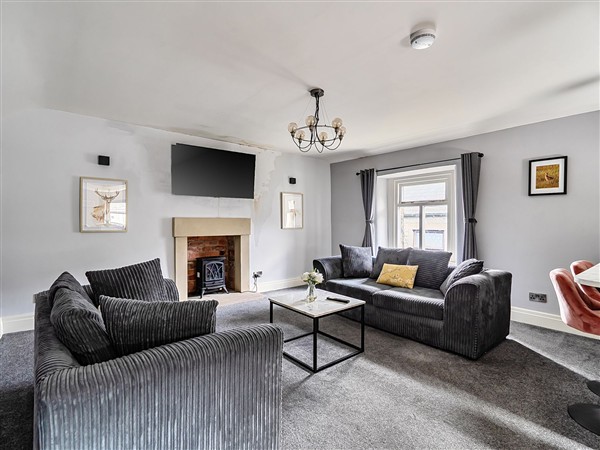 Cosy Apartment above Village Pub in Derbyshire