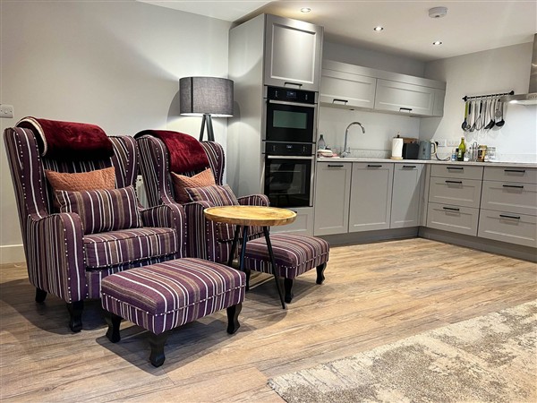 Cottage - Sleeps 2 - Garden in Gloucestershire