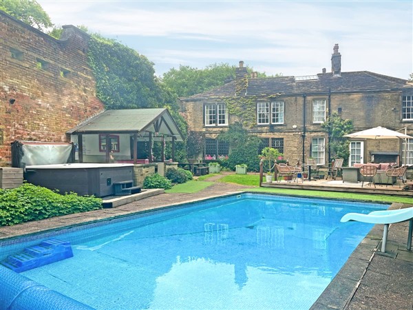 Country Manor in West Yorkshire