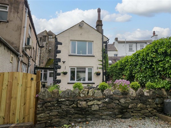 Courtyard Cottage, 
