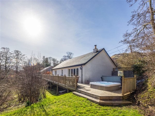 Crianlarich Retreats - Ghillie’s Cottage in Perthshire