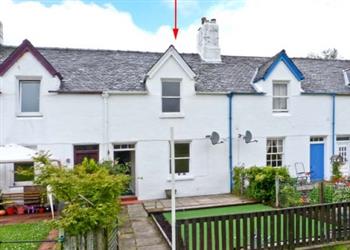 Crinan Canal Cottage in Argyll