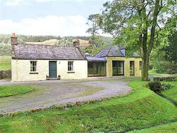 Crofts Cottages - Marwhin Cottage in Kirkpatrick Durham, near Castle Douglas, Dumfries and Galloway