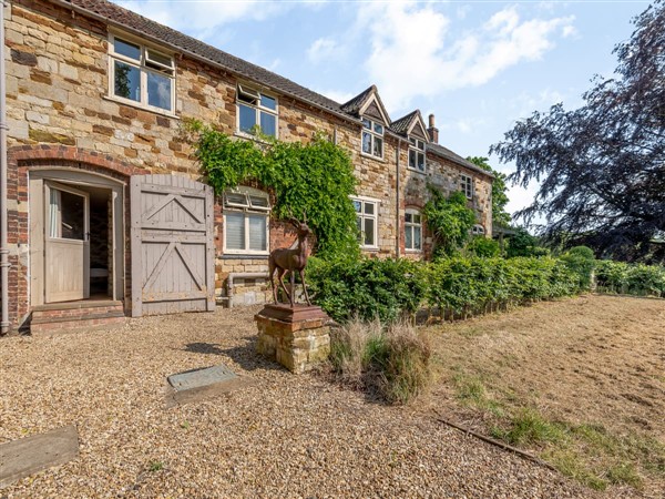 Croxton Lodge & Curlews Nest in Leicestershire