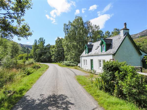 Curin Cottage in Strathconon, near Strathpeffer, Ross-Shire