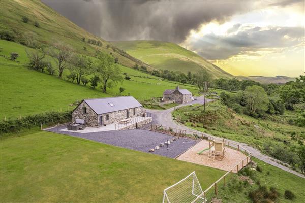 Cwm Cywarch Valley Barn in Machynlleth, Gwynedd